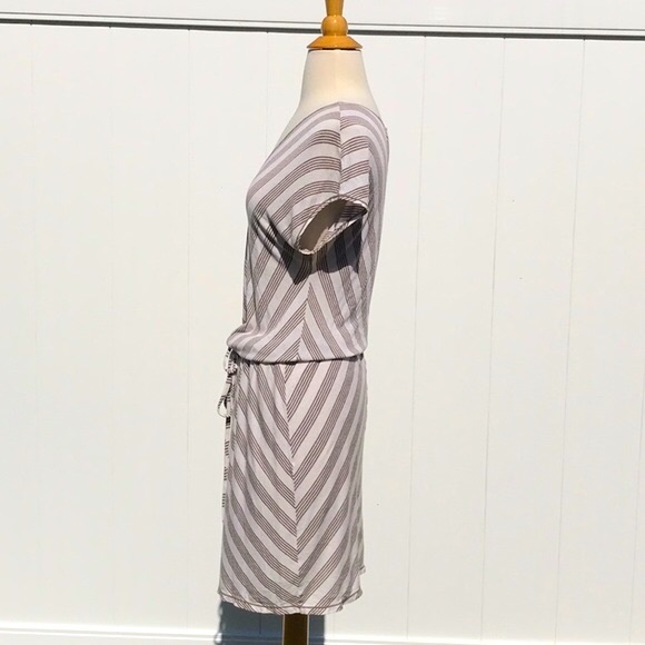 Max Edition V-Neck Cap Sleeve Striped Drawstring Elastic Waist Dress Size Medium - Picture 7 of 14